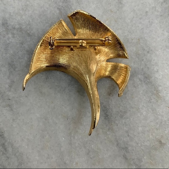 Mod Mid Century Gingko Leaf Enamel Brooch - Picture 2 of 3